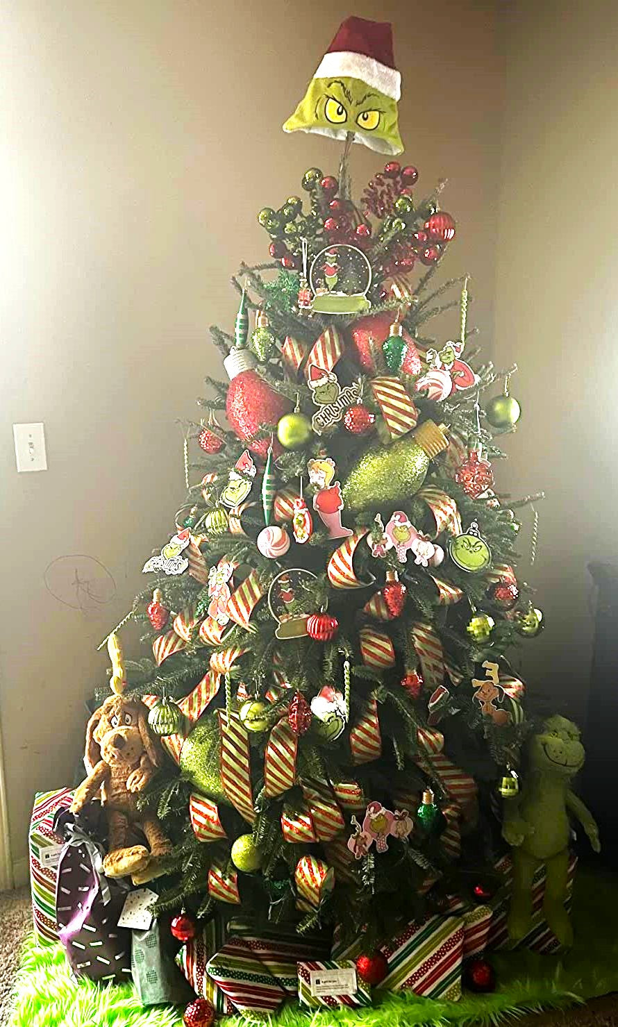 Christmas By Krebs 12" (300mm) Ornament, Commercial Grade Indoor, Outdoor Shatterproof Plastic Water Resistant Lightbulb Ornament (Lime Green Glitz)