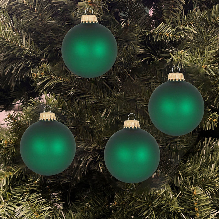 Christmas By Krebs Made in The USA Designer Seamless Glass Christmas Ball Ornaments, 2 5/8" (67mm), 8 Pieces (Velvet Green)