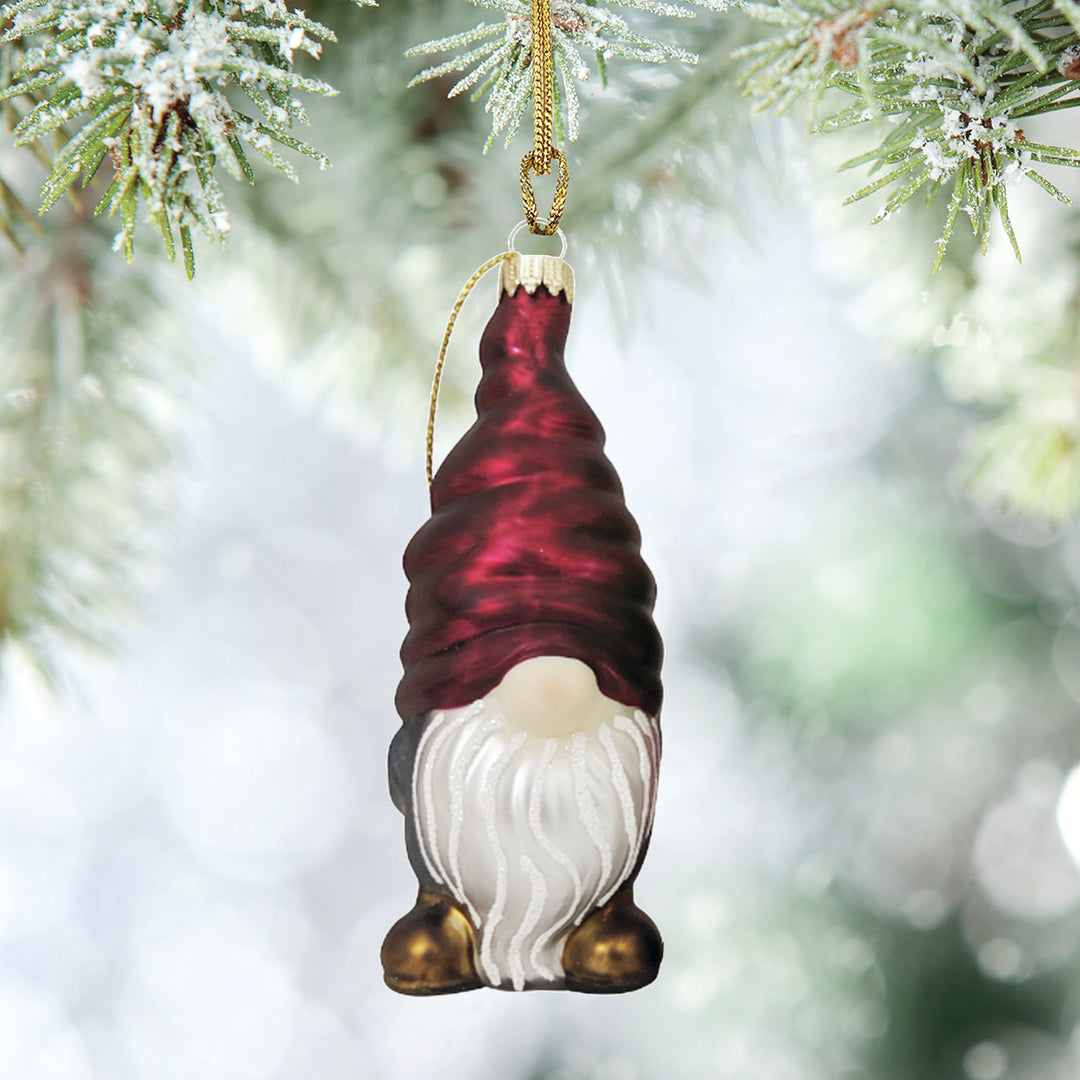 Gnome with Burgundy Hat (1)