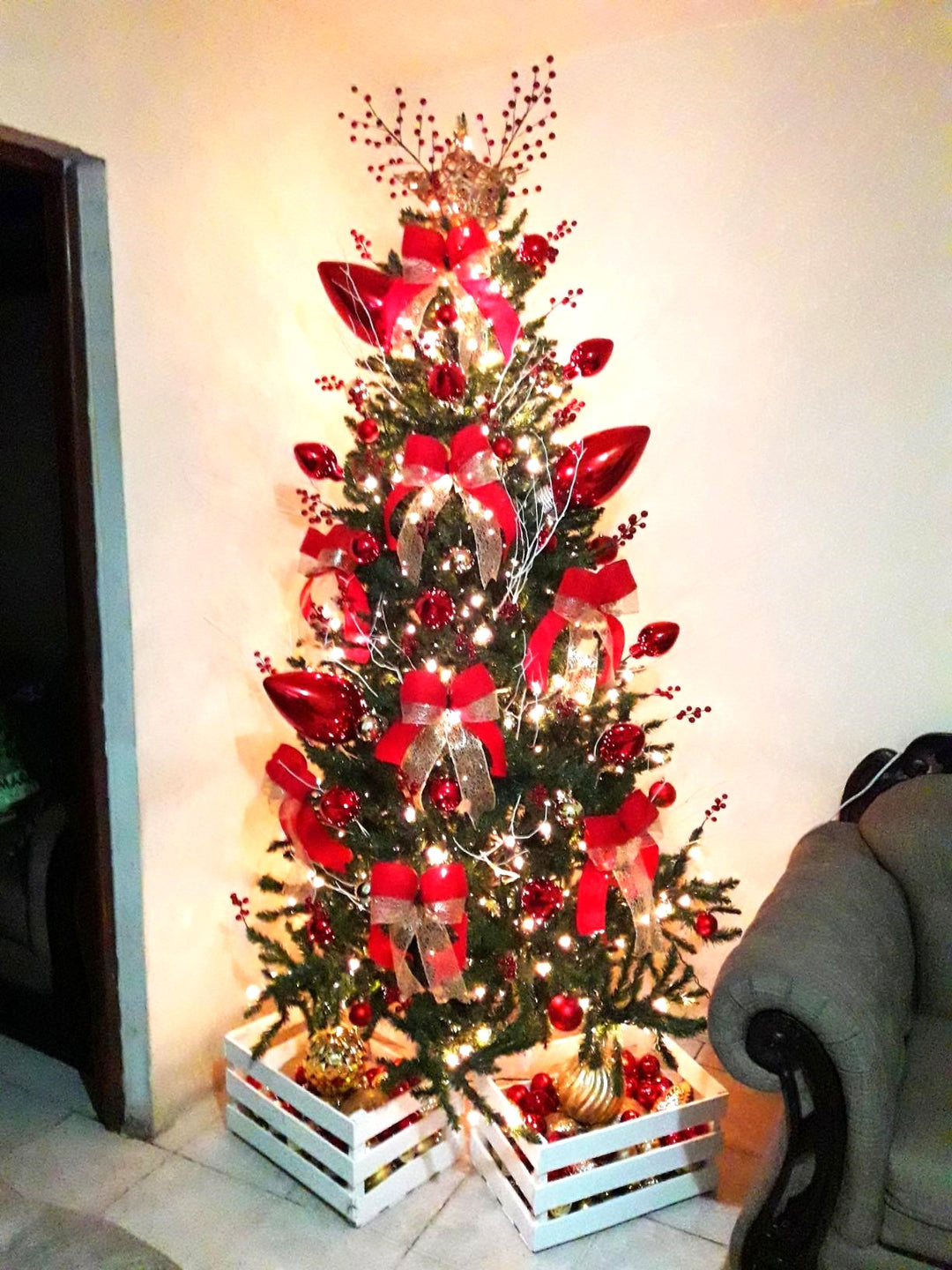 Christmas By Krebs 12" (300mm) Ornament, Commercial Grade Indoor, Outdoor Shatterproof Plastic Water Resistant Lightbulb Ornament (Sonic Red)