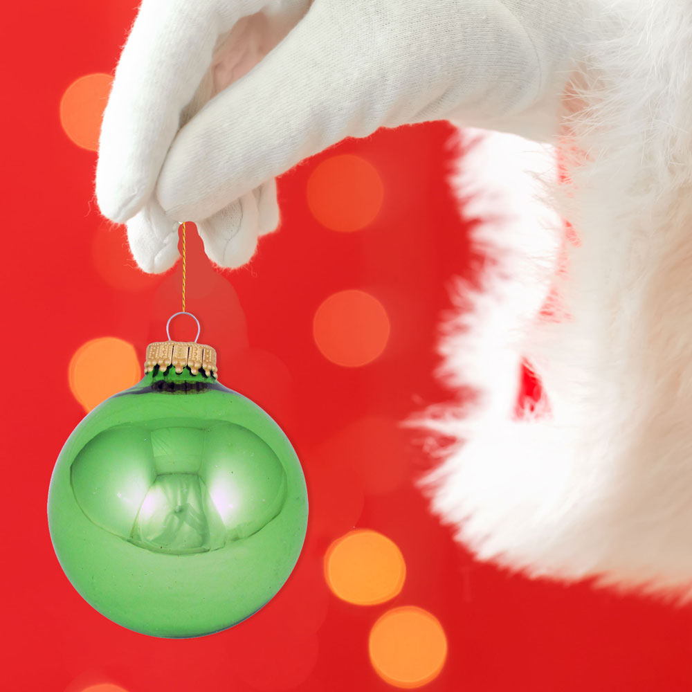 Christmas By Krebs Made in The USA Designer Seamless Glass Christmas Ball Ornaments, 2 5/8" (67mm), 8 Pieces (Shiny Jade Lime Green)