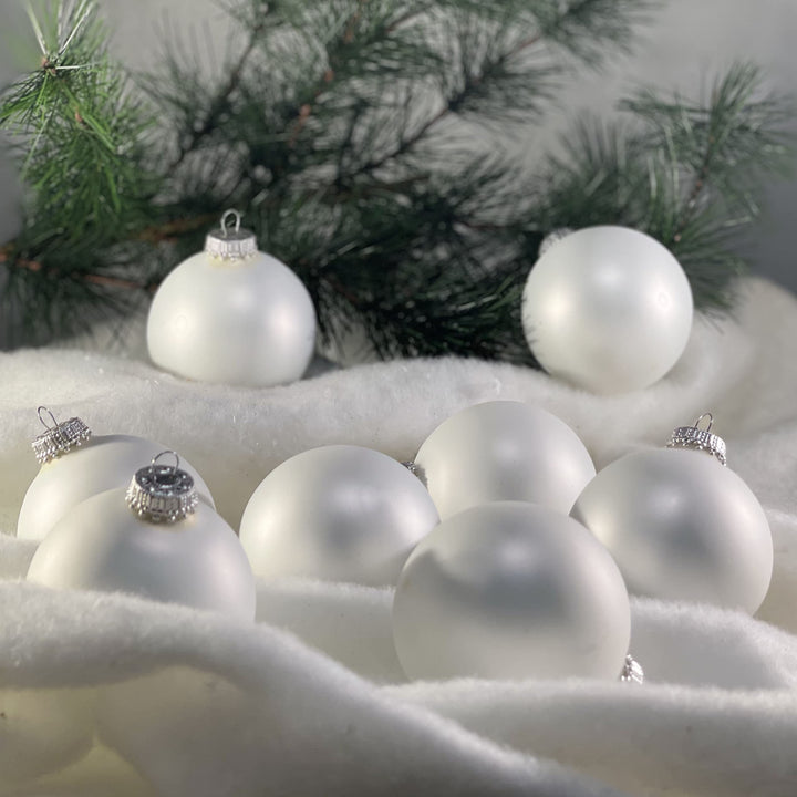 Christmas By Krebs Made in The USA Designer Seamless Glass Christmas Ball Ornaments, 2 5/8" (67mm), 8 Pieces (White Satin)