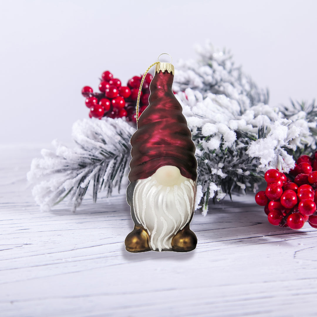 Gnome with Burgundy Hat (1)