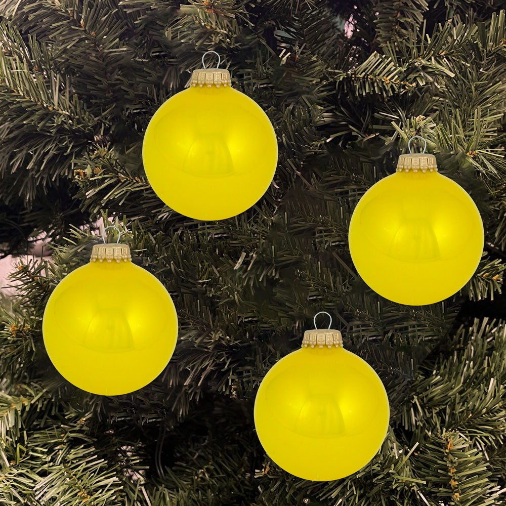 Christmas By Krebs Made in The USA Designer Seamless Glass Christmas Ball Ornaments, 2 5/8" (67mm), 8 Pieces (Shiny Full Sun Yellow)
