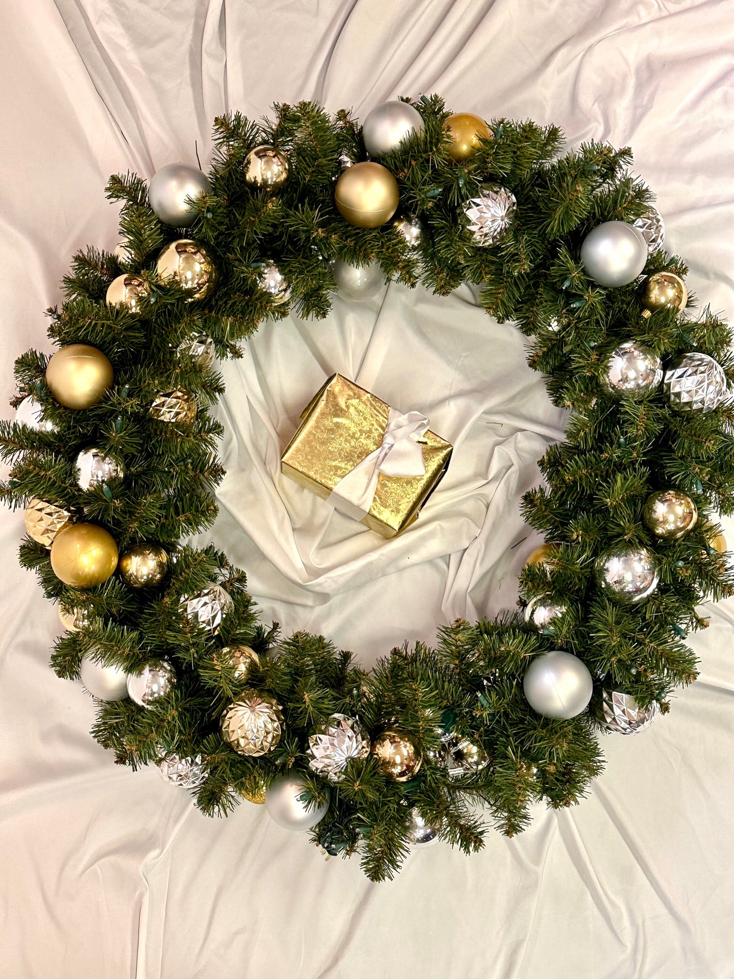 Christmas By Krebs Shatterproof Wreath Decorating Kits - ORNAMENTS